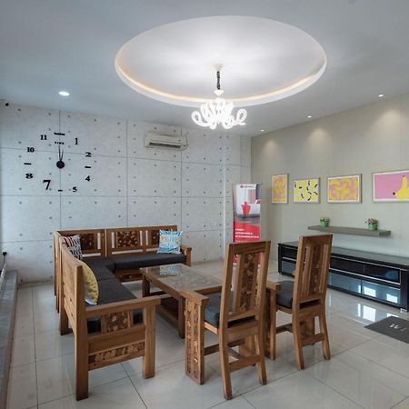 Hotel Reddoorz At Nagoya Indah Batam Esterno foto