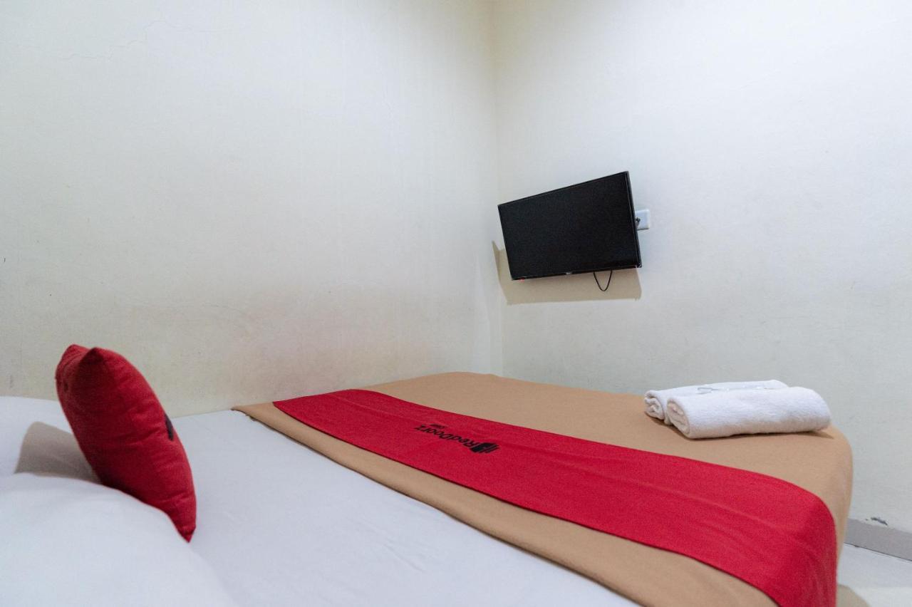Hotel Reddoorz At Nagoya Indah Batam Esterno foto