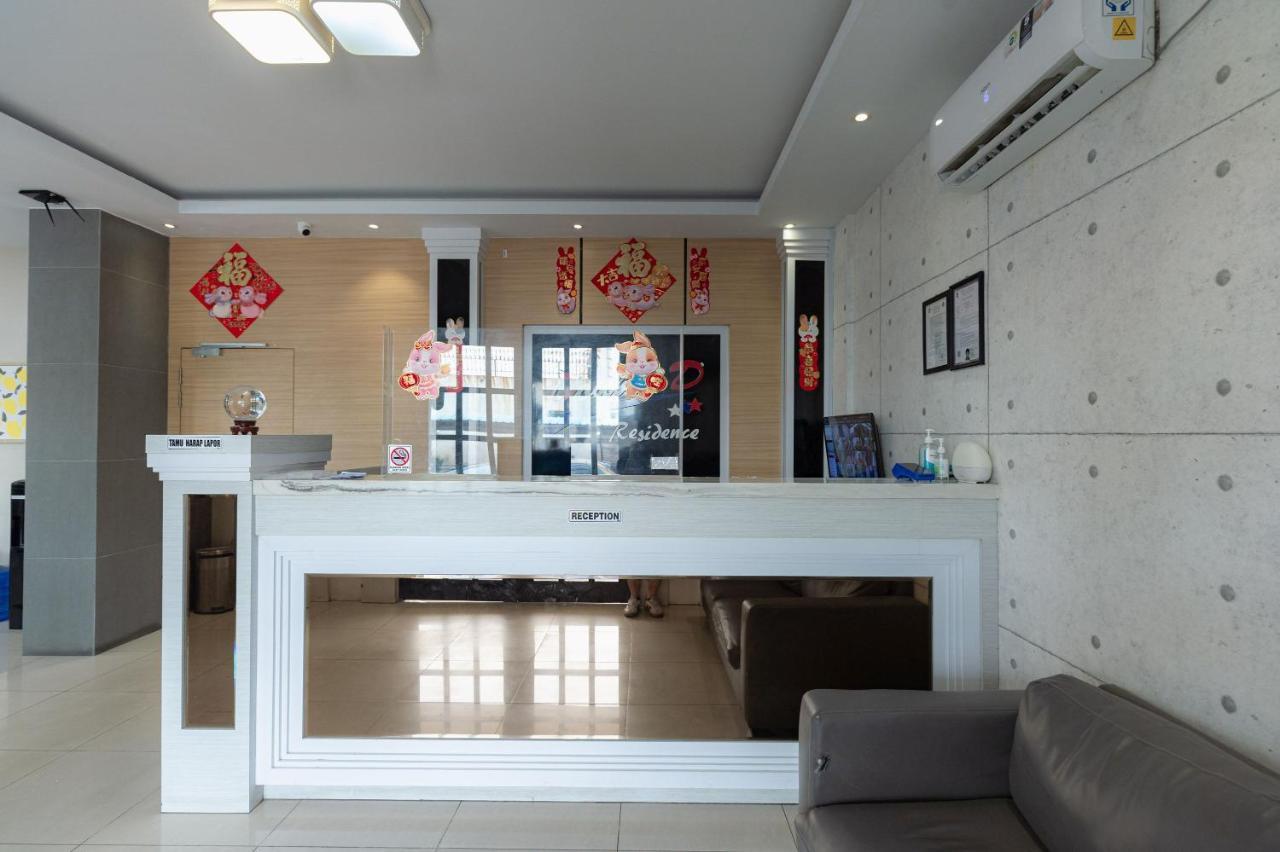 Hotel Reddoorz At Nagoya Indah Batam Esterno foto