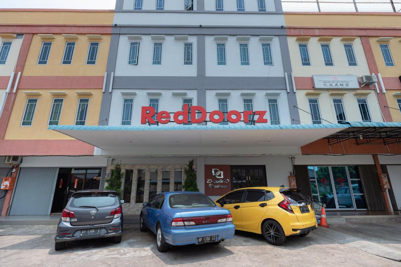 Hotel Reddoorz At Nagoya Indah Batam Esterno foto