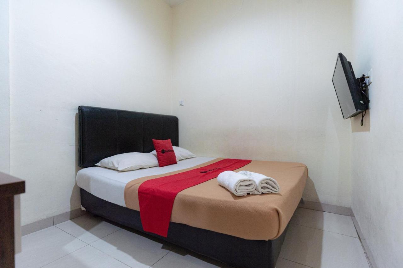 Hotel Reddoorz At Nagoya Indah Batam Esterno foto