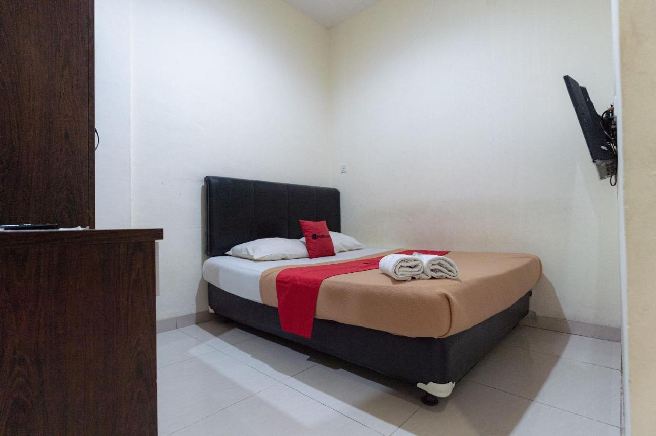 Hotel Reddoorz At Nagoya Indah Batam Esterno foto