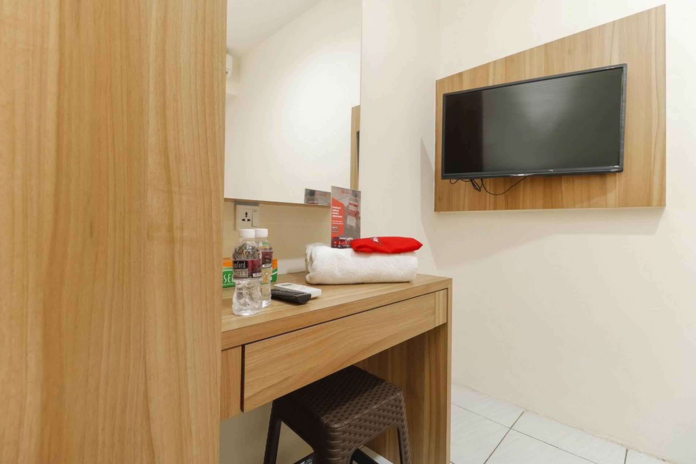 Hotel Reddoorz At Nagoya Indah Batam Esterno foto